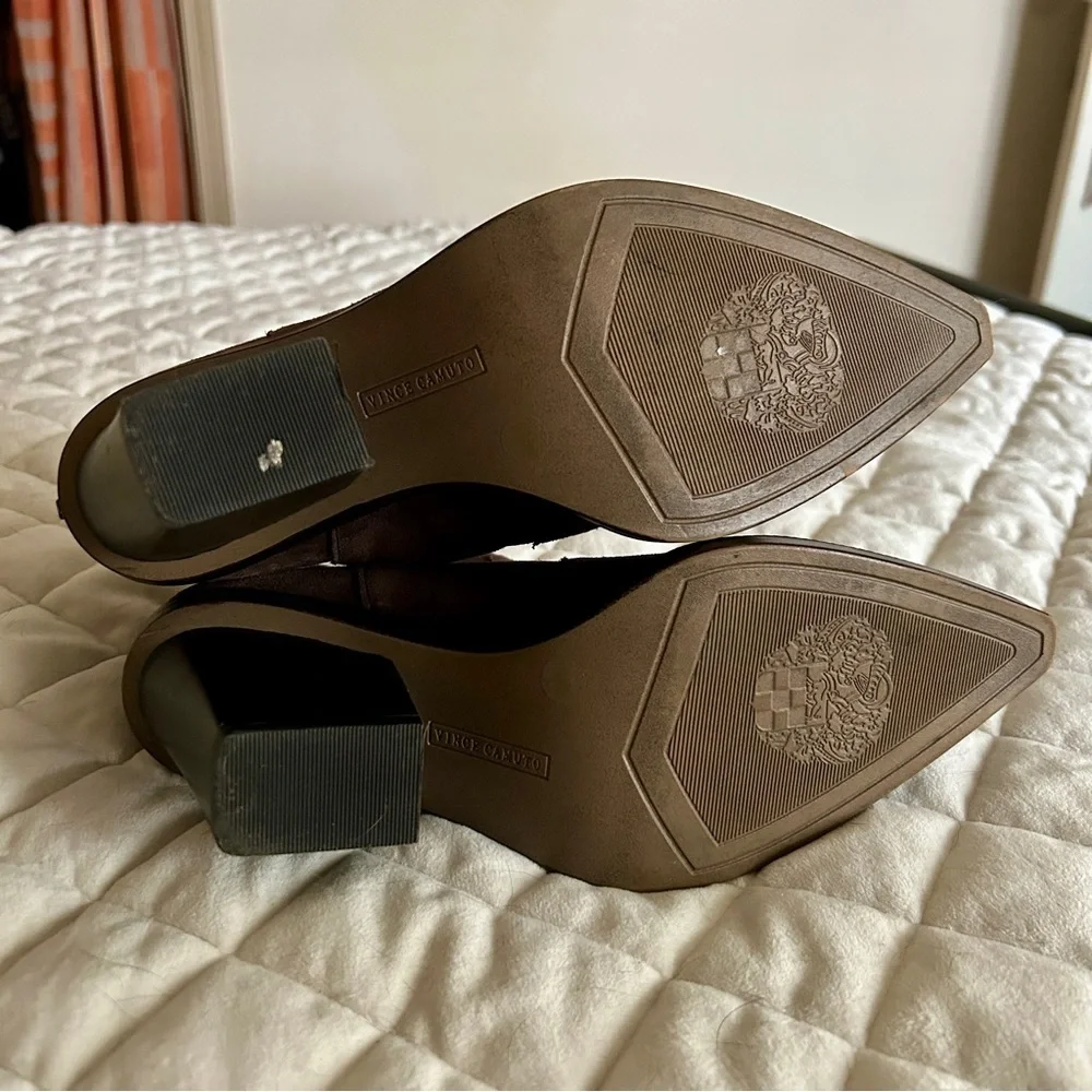 Vince Camuto Gwelona Dark Brown Booties